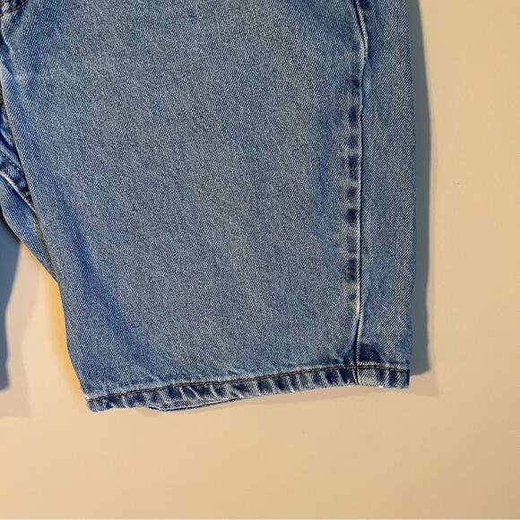 Levi’s Vintage 505 Regular Fit Light Wash 8-Inch Inseam Denim Shorts Size W32 - Picture 4 of 11